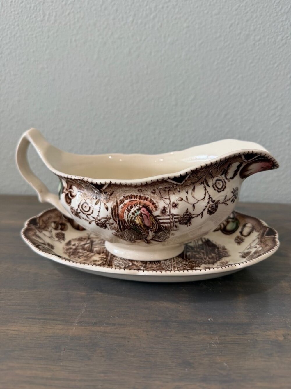 Johnson Brothers His Majesty Turkey Pattern Gravy Boat With Underplate